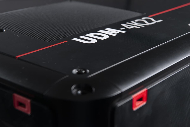 Лазерный проектор Barco UDM-4K22 (4K, 22000лм)