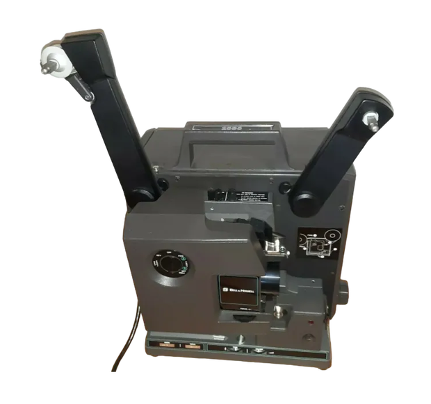 Пленочный кинопроектор BellHowell AS-25C