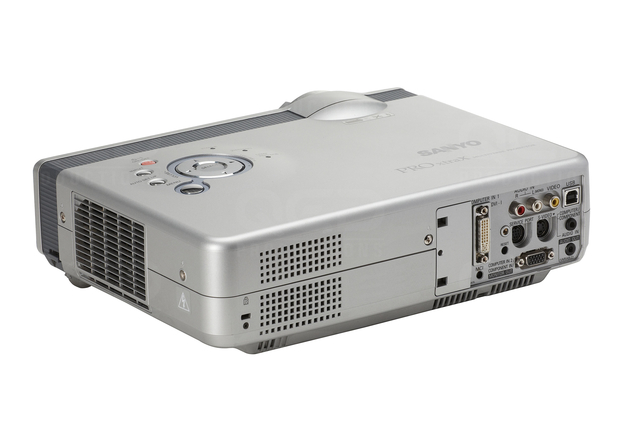 Проектор Sanyo PLC-XU48 (3000лм)